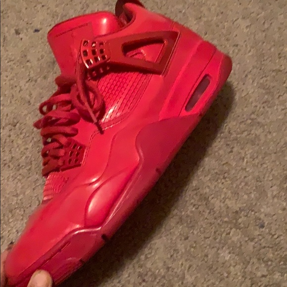 all red 4s